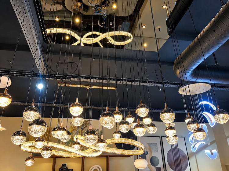 Lustre Costellazione — Pluie de sphères de cristal – vue 2