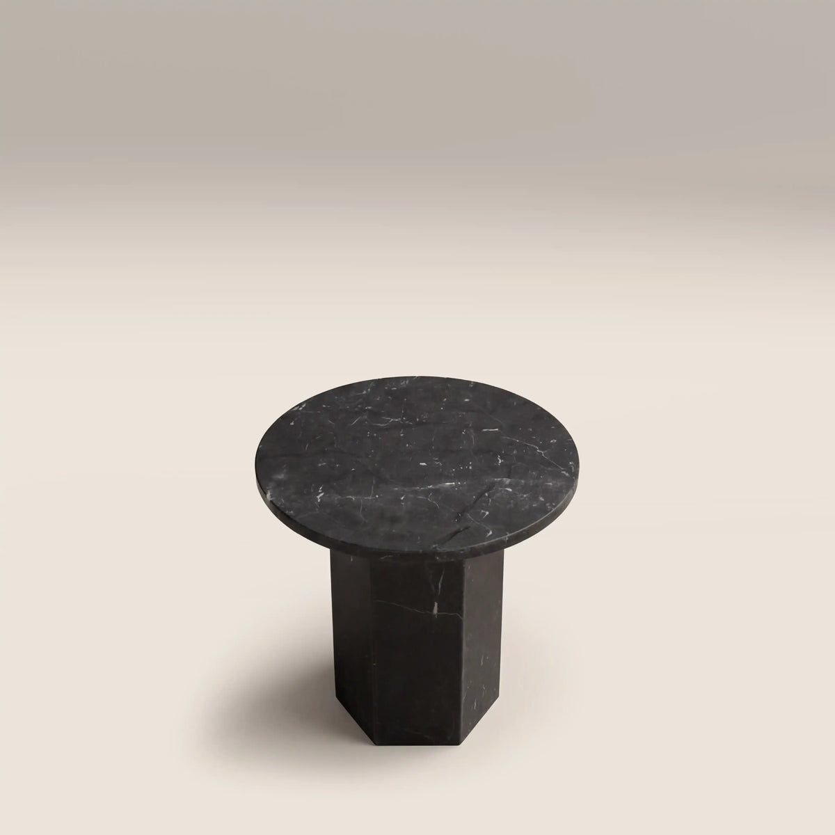 Table d'Appoint Gwenna — Marbre Onyx Noir, détail