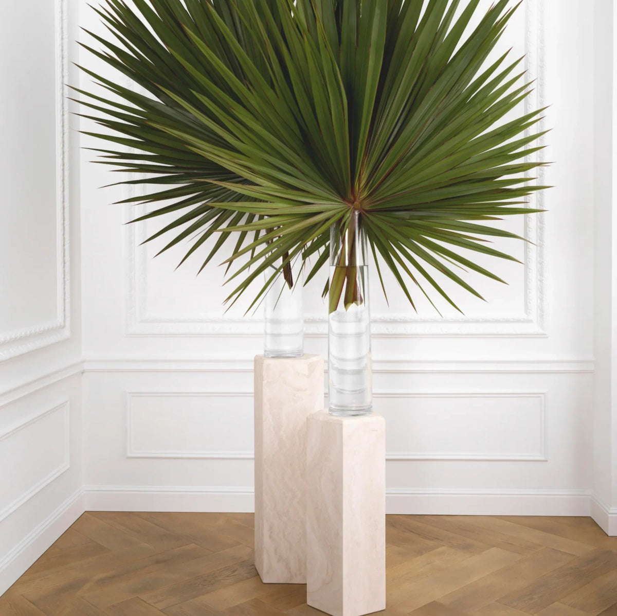 Colonne Décorative Clone — Travertin en situation