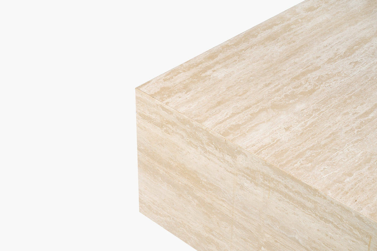 Table Basse Jareth — Travertin Carrée