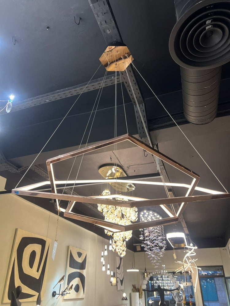 Lustre Esagono — photo réelle au showroom