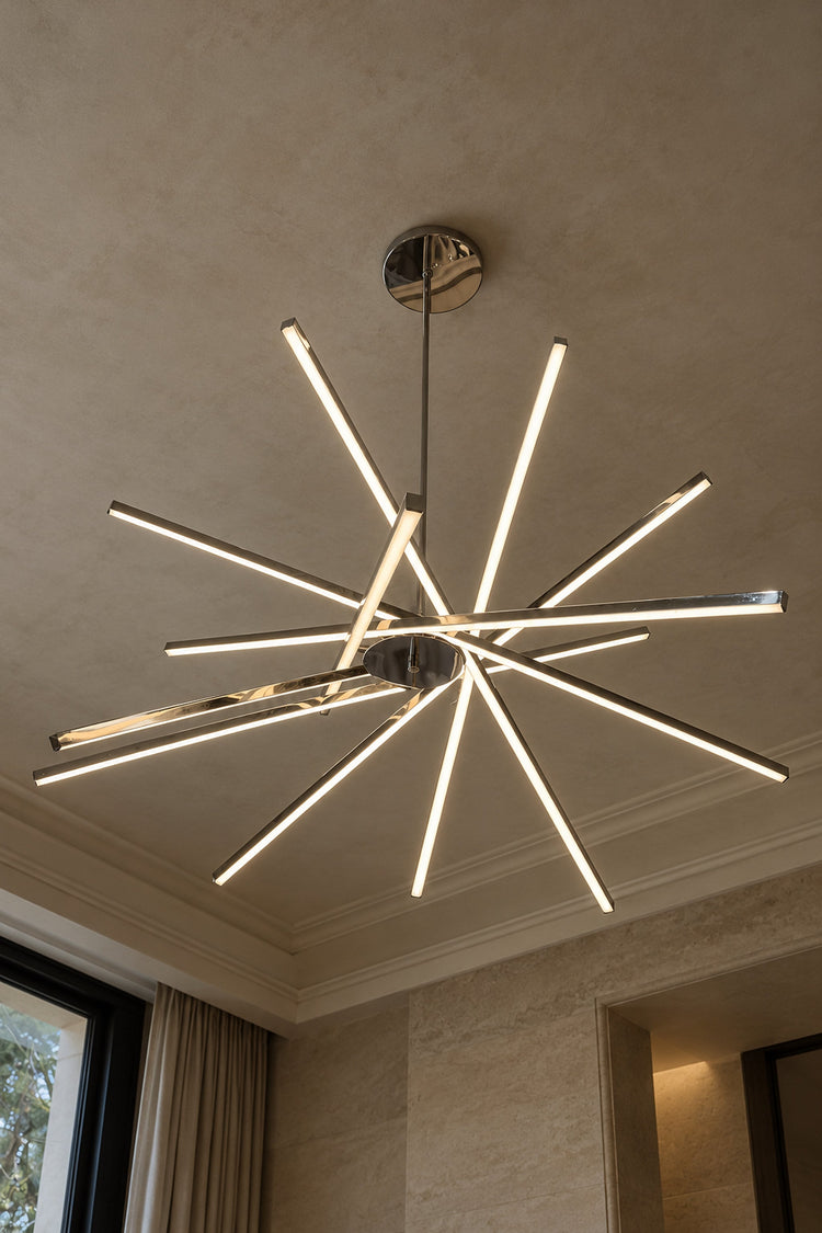 Lustre Raggio vu en contre-plongée