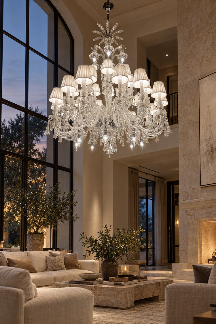 Lustre Versailles dans un volume en double hauteur