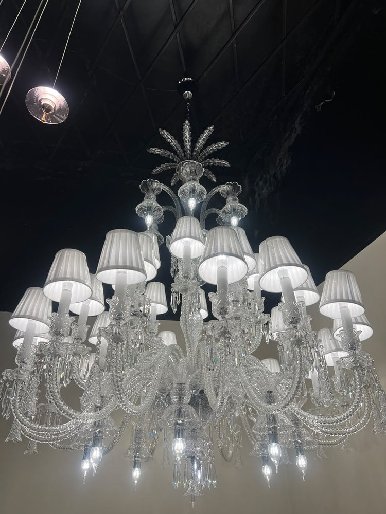 Lustre Versailles — photo réelle au showroom