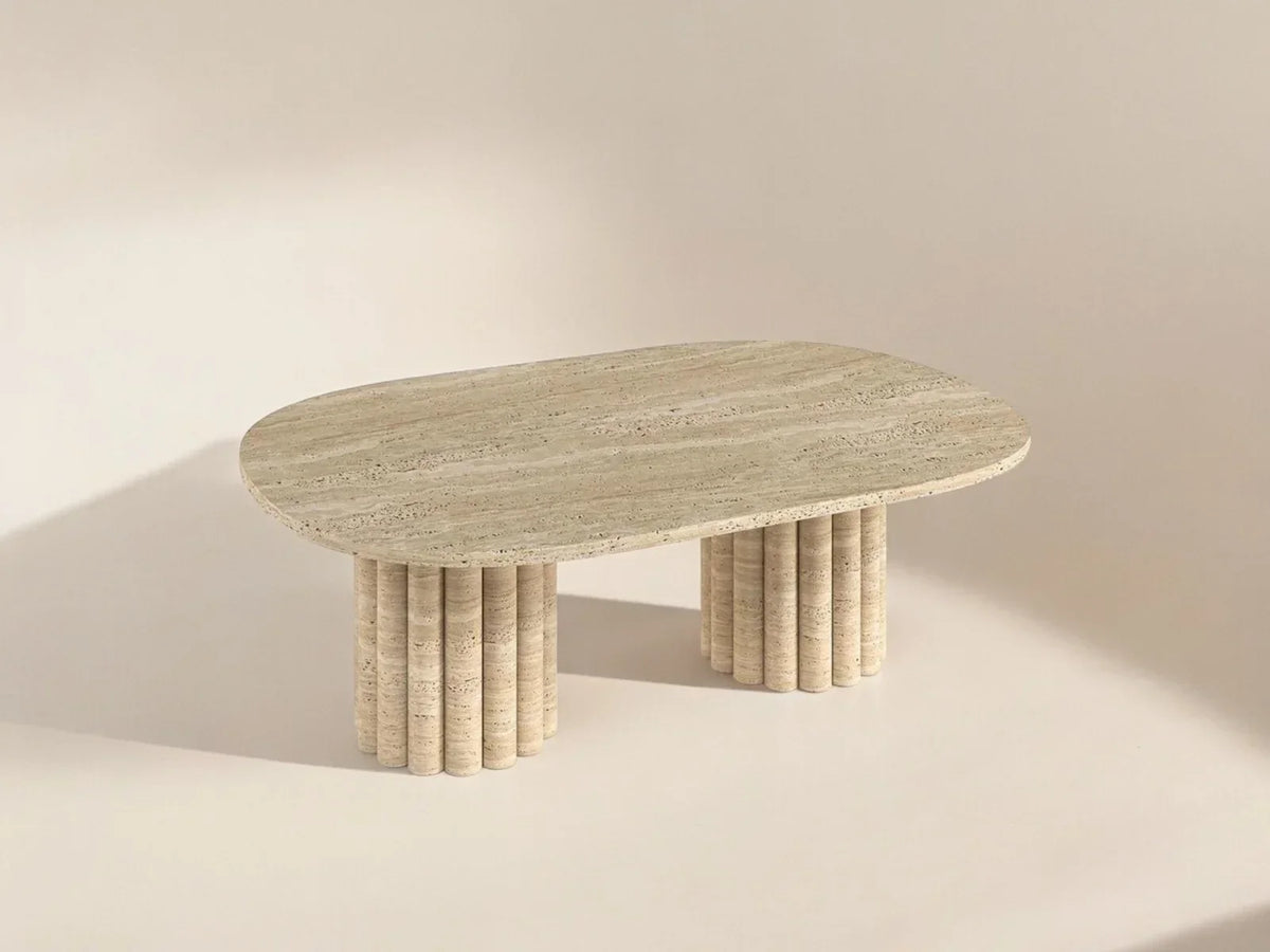 Table Basse Alesca — Travertin en situation